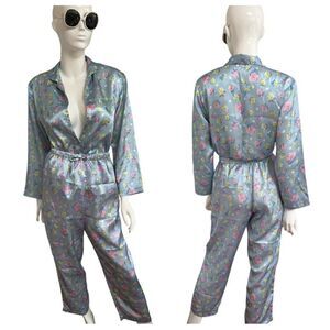 Fun Vintage Peak 90s Gal Flower Power Satin Pajamas